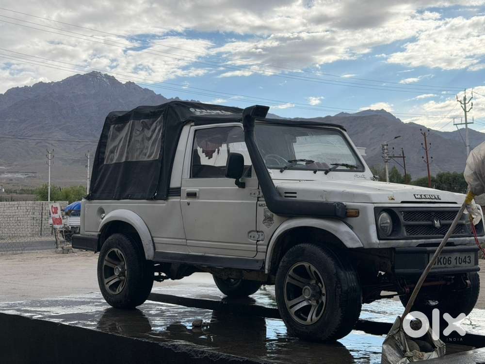 Maruti Gypsy Petrol 2012
