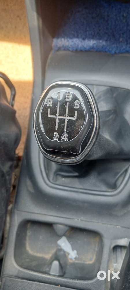Renault Triber Rxt, 2022, Petrol