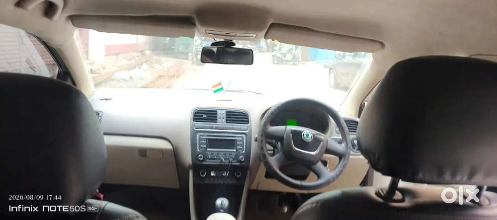Skoda Rapid Elegance 2012