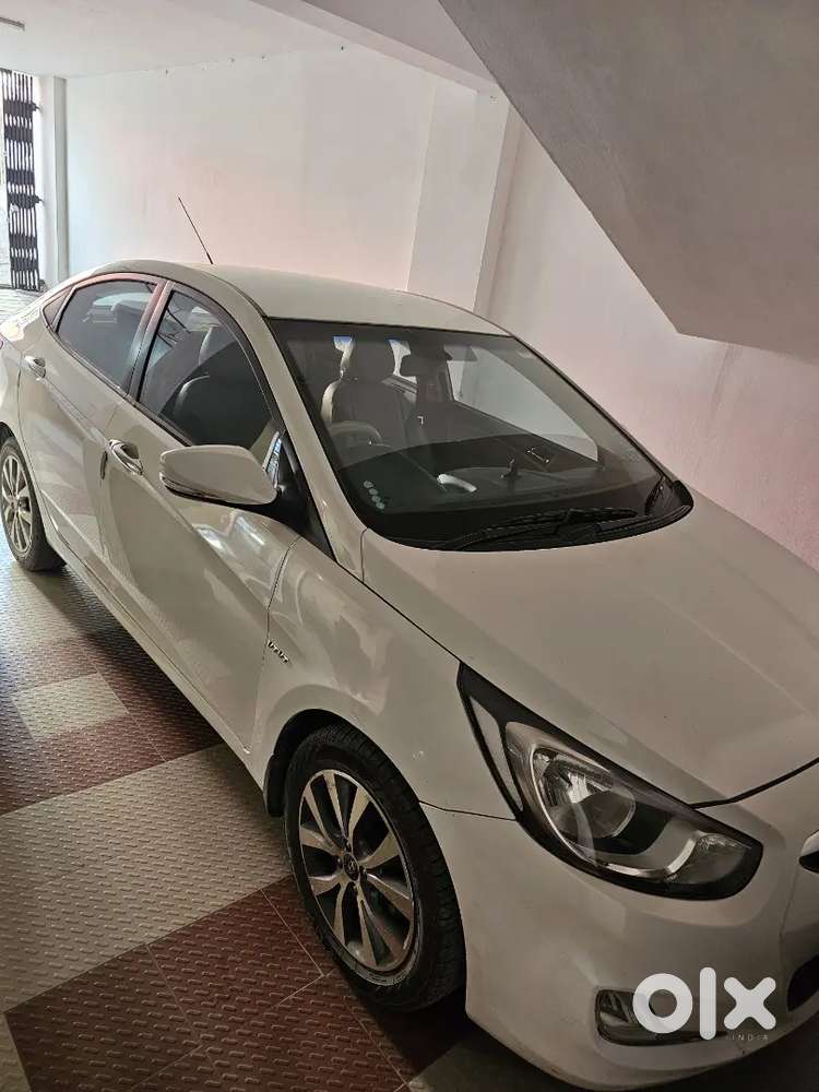 Hyundai Fluidic Verna 2014