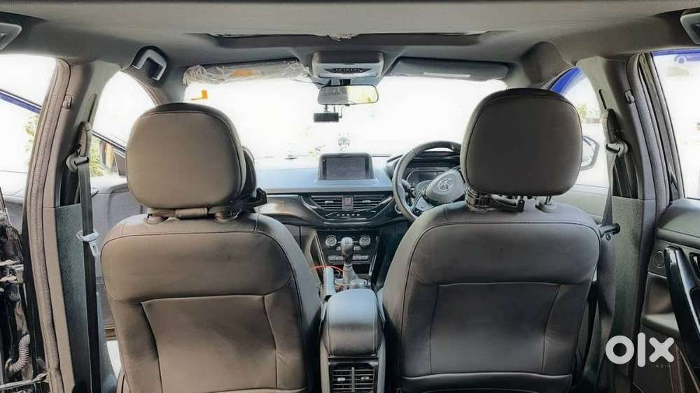 Tata Nexon Xz+(o) Dark Edition