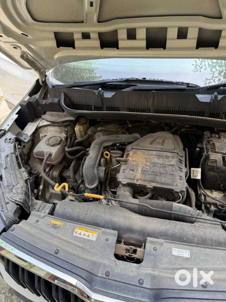 Skoda Kushaq 1.0 Tsi Ambition At, 2023, Petrol