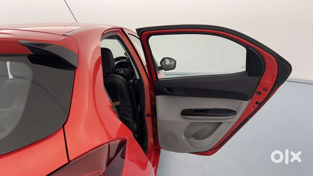 Tata Tiago 1.2 Revotron Xt Option, 2020, Petrol