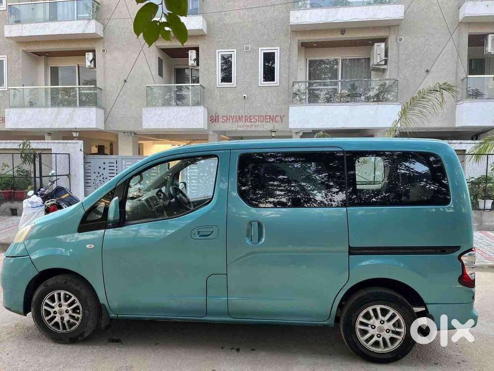 Nissan Evalia Xe Plus, 2013, Diesel