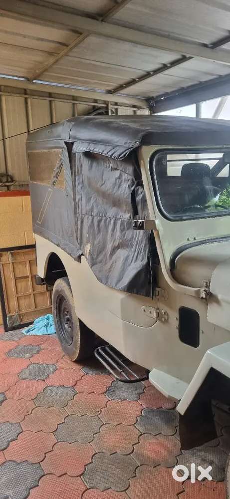 Mahindra Jeep Classic 1995