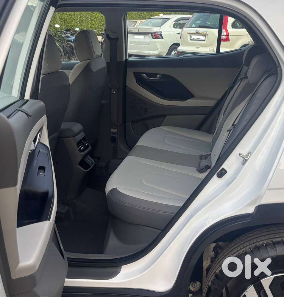 Hyundai Creta 1.5 Manual 2024 Petrol 4700 Kms Chandigarh Registration.