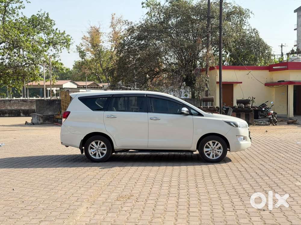 Toyota Innova Crysta 2.8 Z, 2017, Diesel
