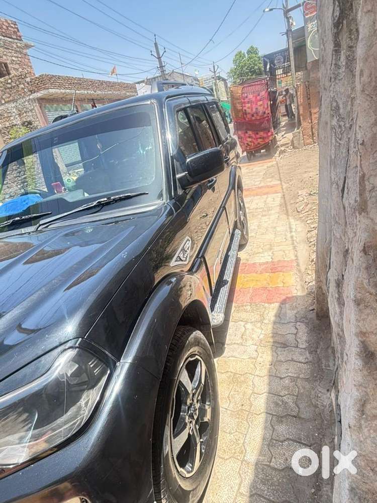 Mahindra Diesel Car 2017