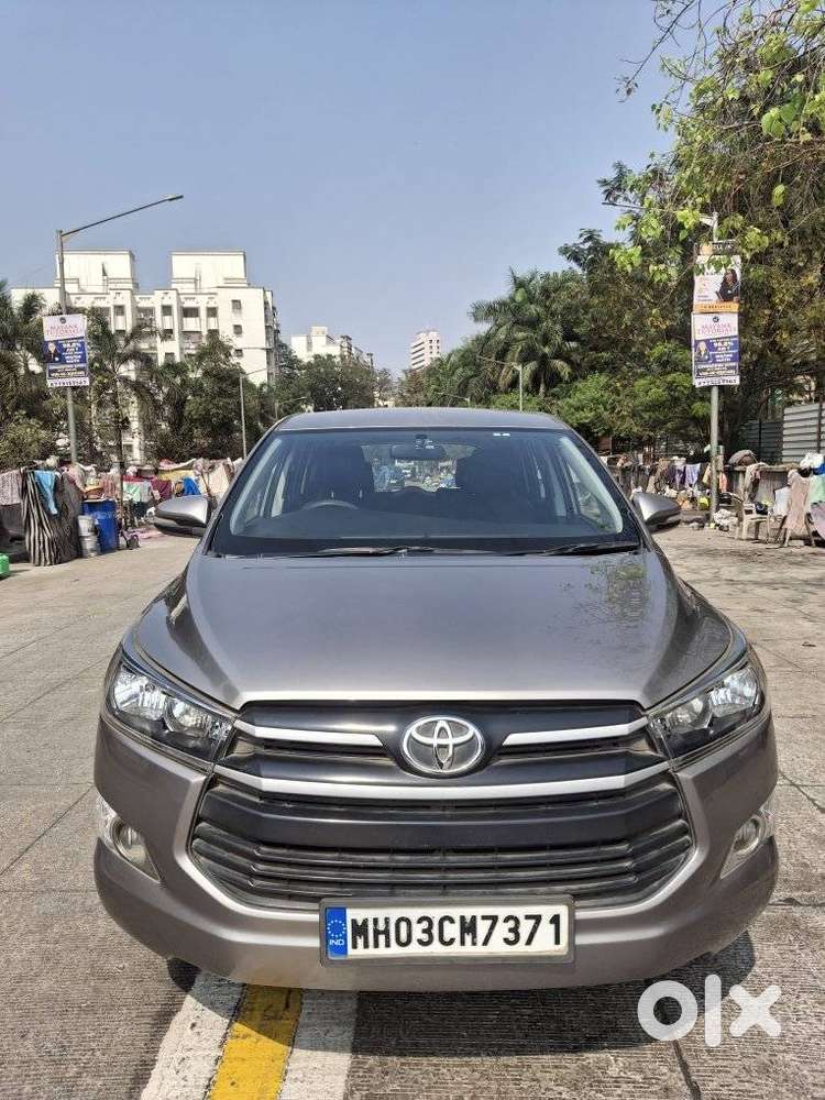 Toyota Innova Crysta [ ] 2.4 Gx At 7 Str, 2017, Petrol