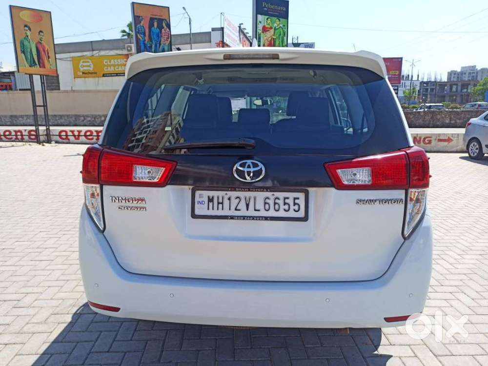 Toyota Innova Crysta 2.4 G Mt 8s, 2023, Diesel