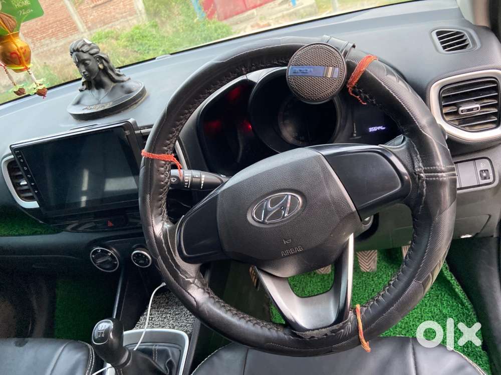 Hyundai Venue 2020 Petrol 37000 Km Driven