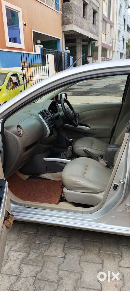 Nissan Sunny, 2012, Petrol