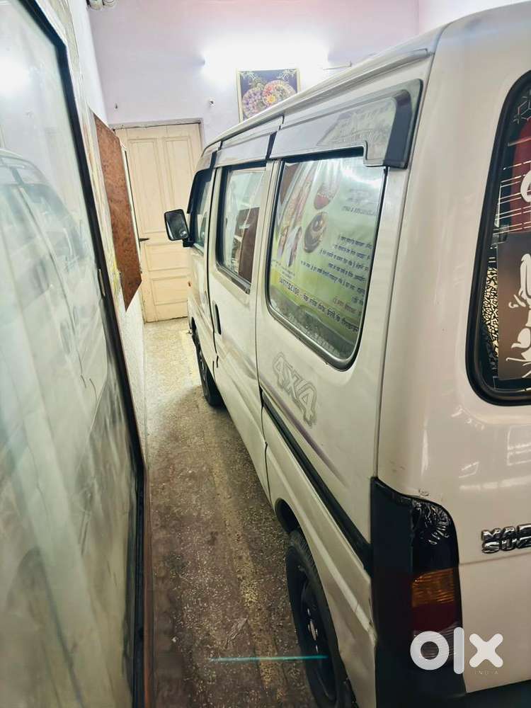Maruti Suzuki Eeco Petrol + Cng 2012 Model