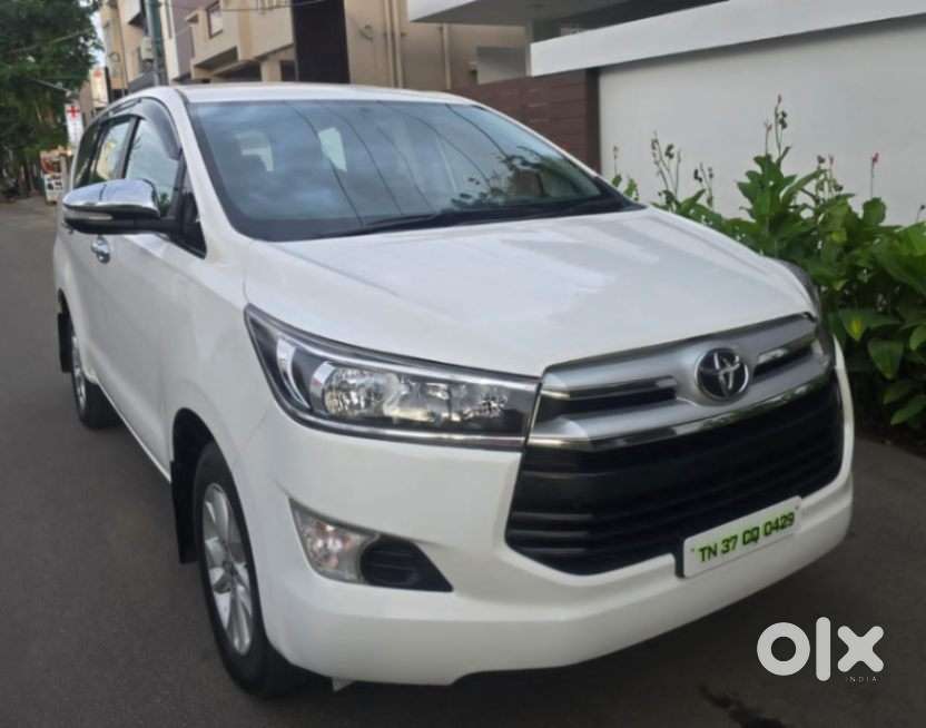Toyota Innova Crysta [2020-ongoing] 2.4 Gx 8 Str, 2016, Diesel