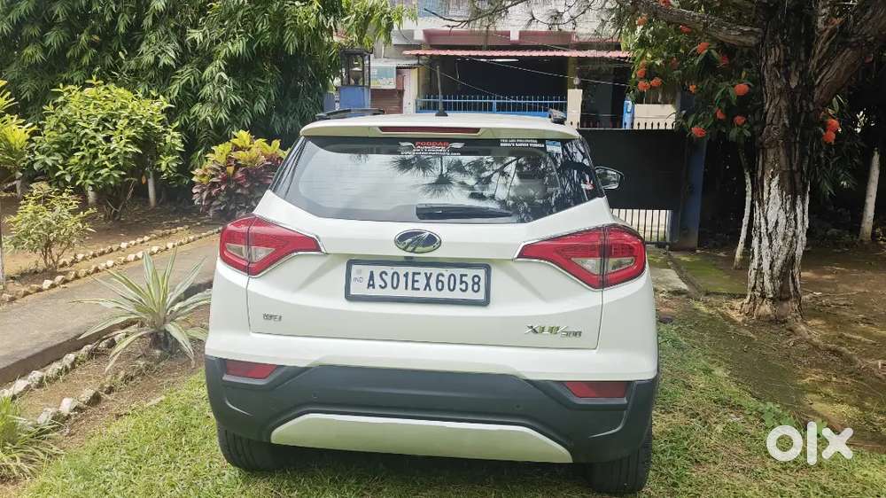 Xuv 300 W8 (o) Top Model