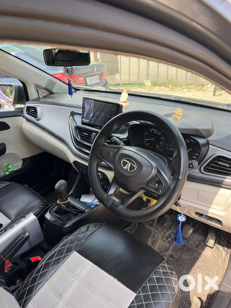 Tata Altroz 1.2 Xe Plus Petrol, 2022, Petrol