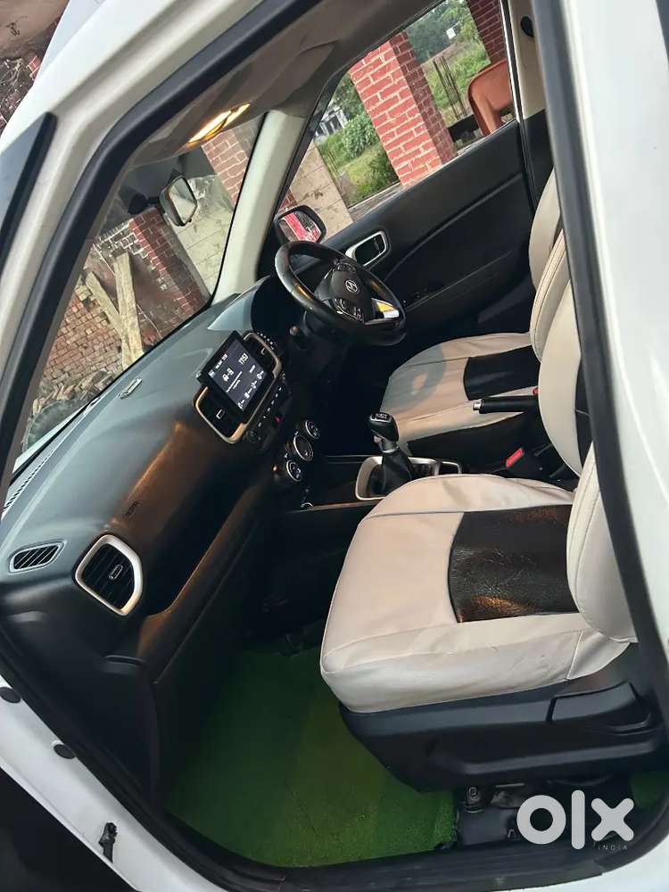 Hyundai Venue Diesel 2021