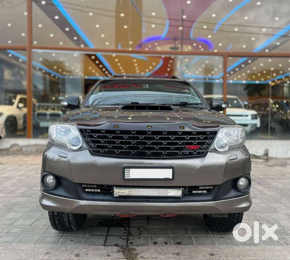 Toyota Fortuner 3.0 4x4 Manual, 2015, Diesel