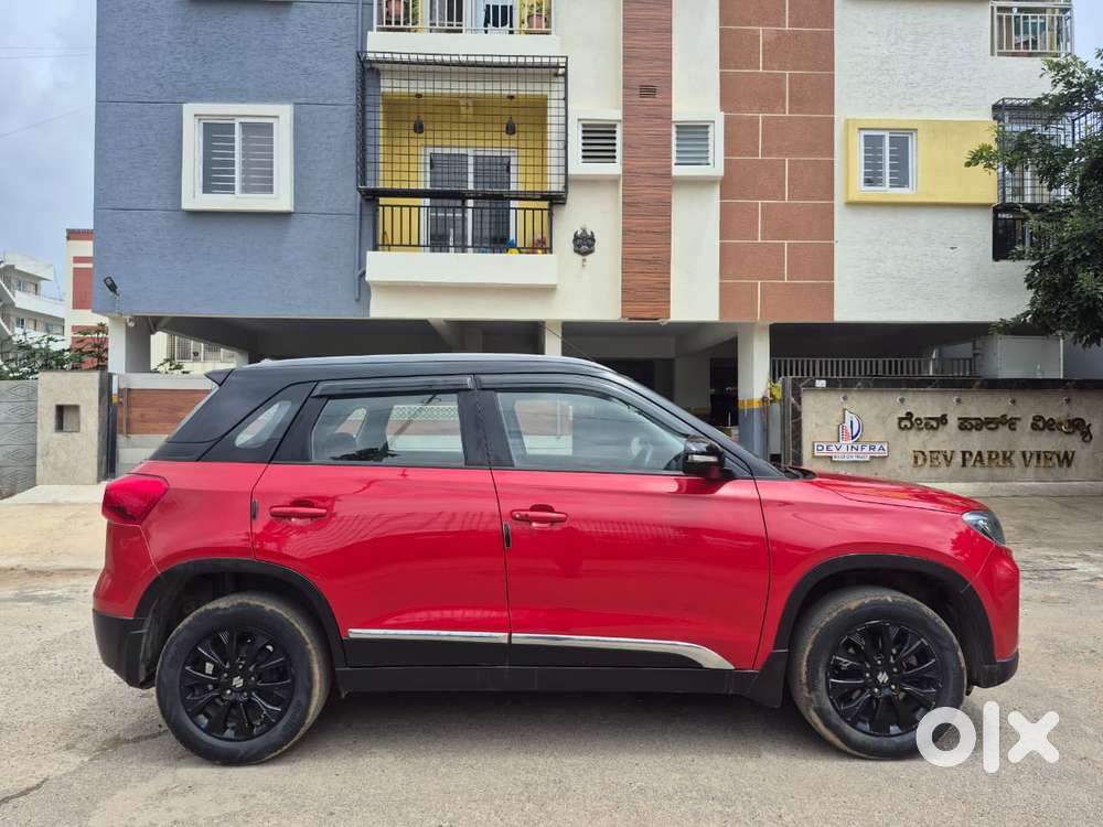 Maruti Suzuki Brezza 1.5 Zxi Smart Hybrid Dual Tone, 2022, Petrol