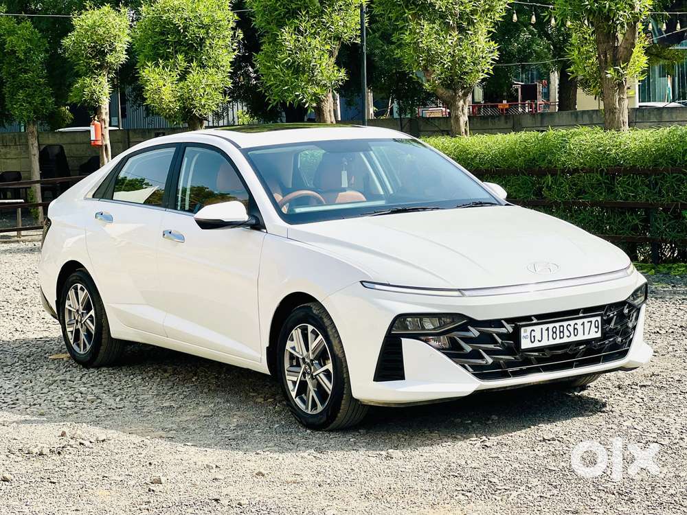 Hyundai Verna 1.5 Sx Petrol Mt, 2023, Petrol