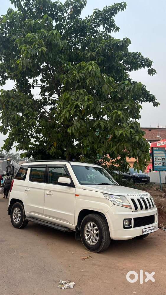Mahindra Tuv 300 T10, 2016, Diesel