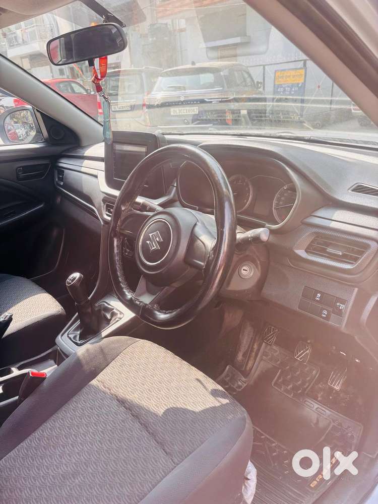 Maruti Suzuki Brezza 1.5 Lxi Smart Hybrid, 2023, Petrol