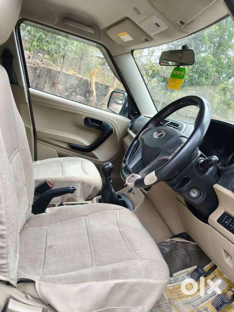 Mahindra Tuv 300 T6 Plus, 2017, Diesel