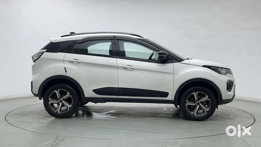 Tata Nexon Xz Plus (hs), 2022, Petrol