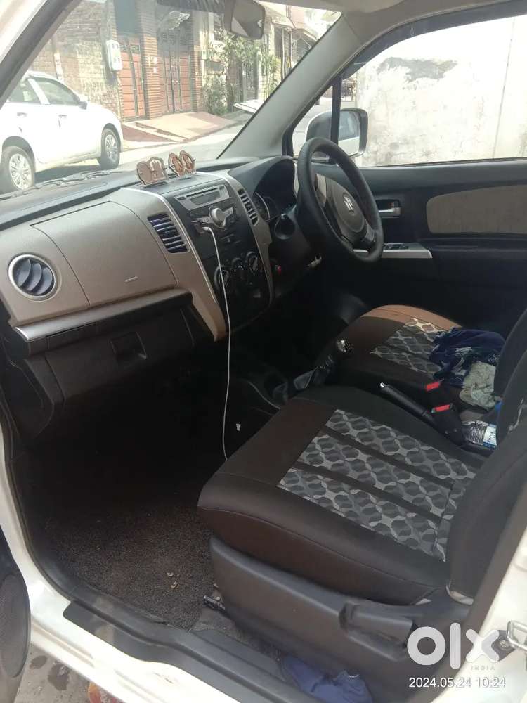 Wagonr 2014 Top Model Vxi Ist Owner Verry Good Condition