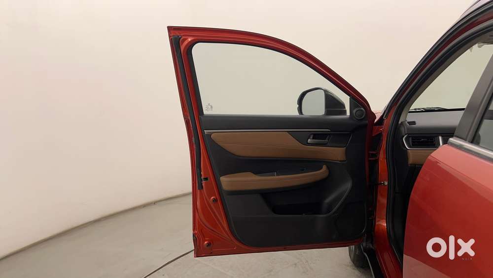 Honda Elevate Zx Cvt Dual Tone, 2023, Petrol