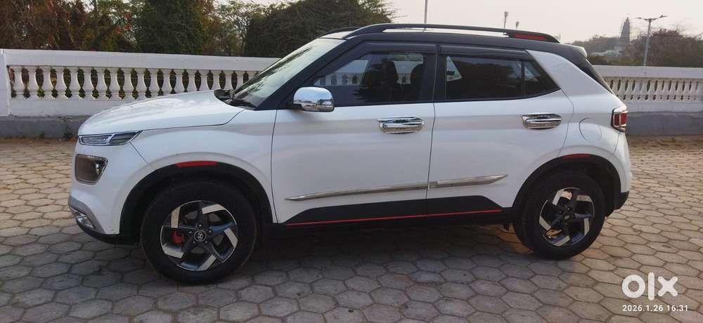 Hyundai Venue Sx Dual Tone Diesel, 2021, Diesel