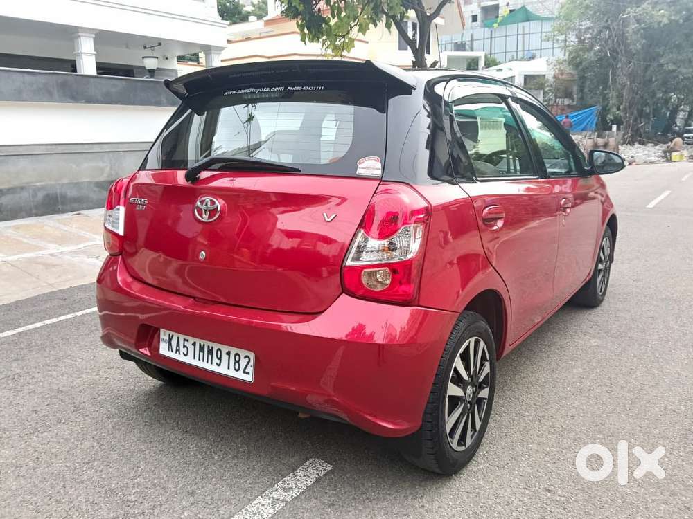 Toyota Etios Liva V Dual Tone, 2019, Petrol
