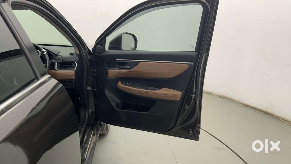 Honda Elevate Zx Cvt, 2023, Petrol