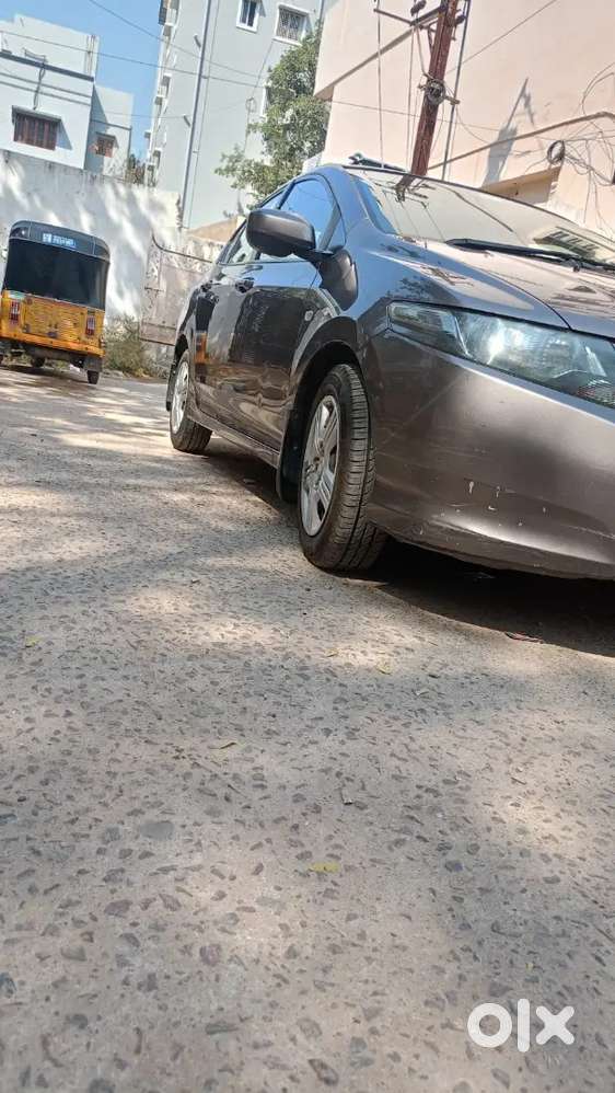 Honda City Hybrid 2011 V