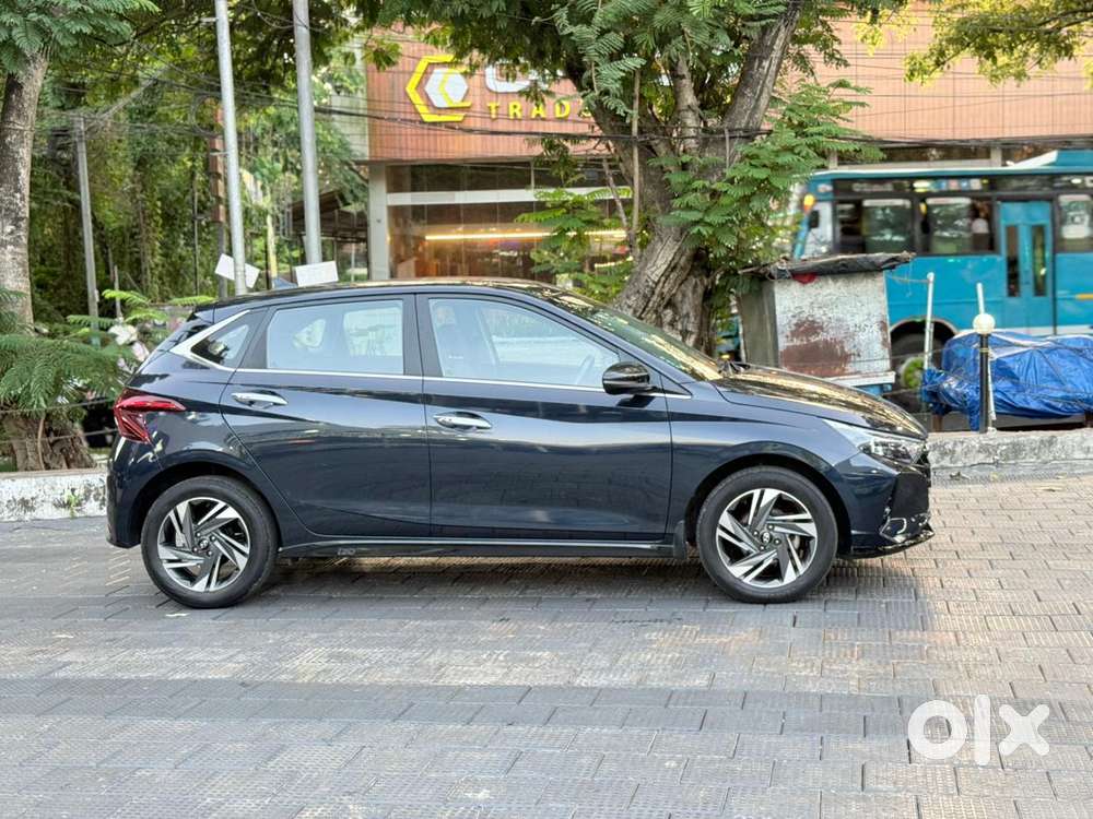 Hyundai I20 Asta (o) 1.2 Mt, 2023, Petrol