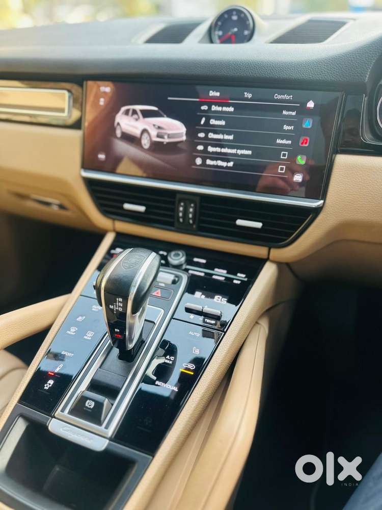 Porsche Cayenne E-hybrid Platinum Edition, 2023, Petrol