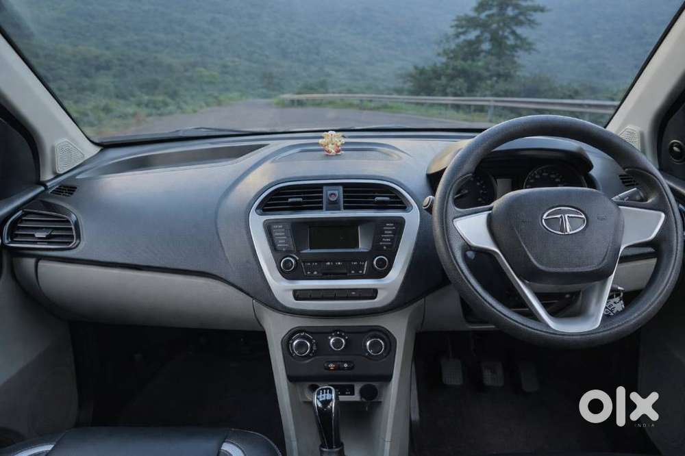 Tata Tiago 1.2 Revotron Xt, 2016, Petrol