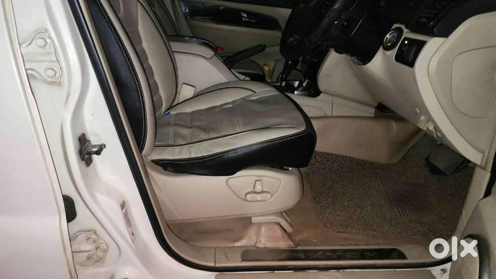 Mahindra Ssangyong Rexton Rx7, 2015, Diesel