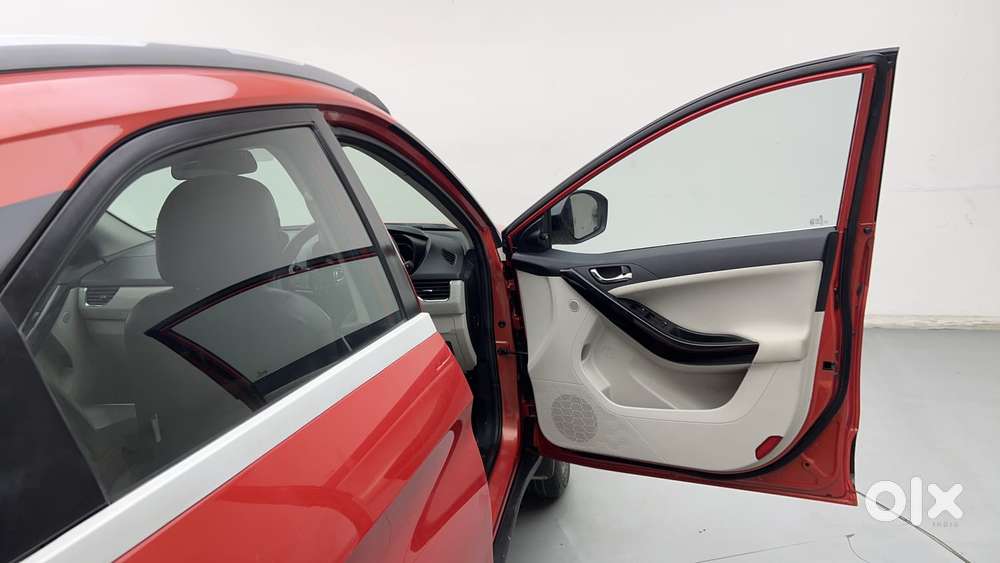 Tata Nexon 1.2 Revotron Xz Plus, 2022, Petrol