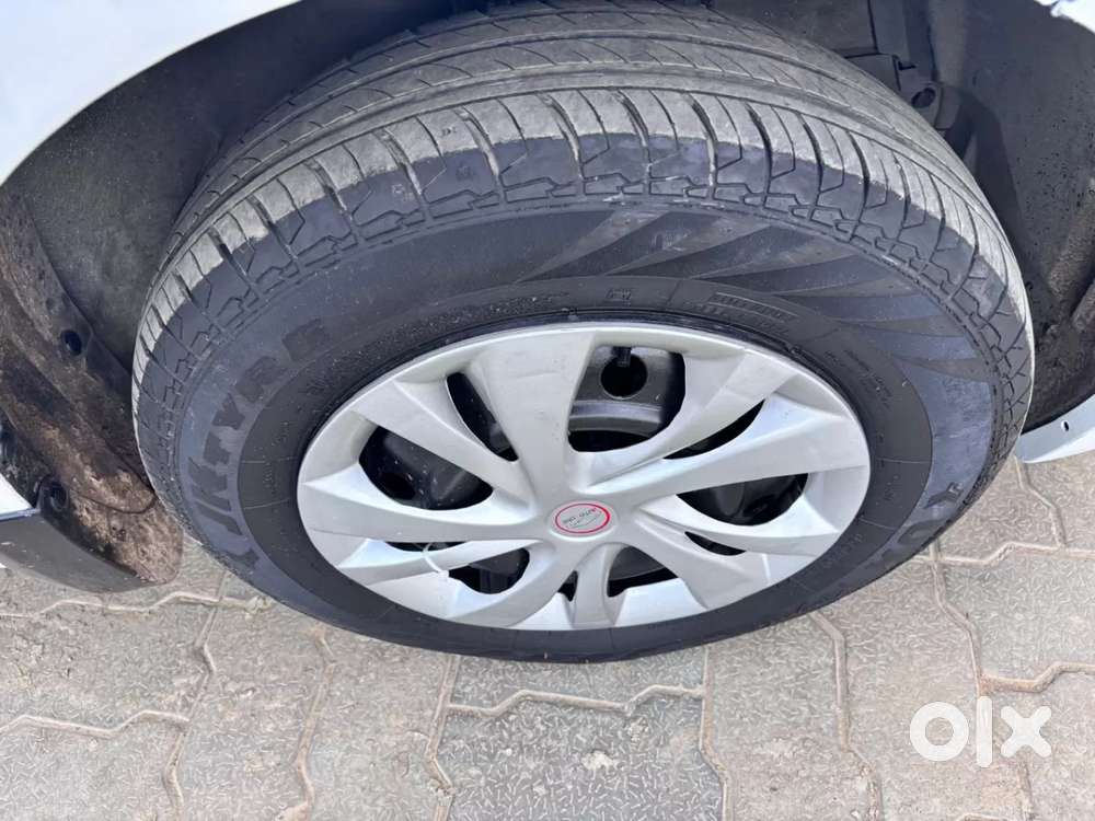 Maruti Suzuki Swift Dzire Vdi, 2015, Diesel