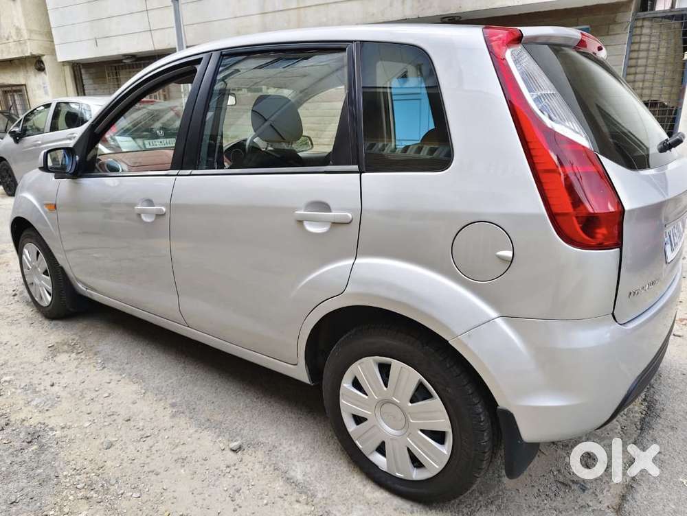 Ford Figo 1.2p Titanium Mt, 2010, Petrol