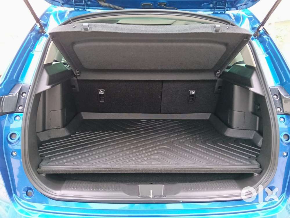 Toyota Urban Cruiser Hyryder 1.5 V Hybrid, 2025, Petrol