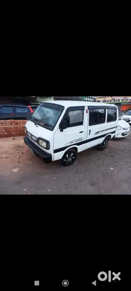 Maruti Suzuki Omni 2011 Petrol