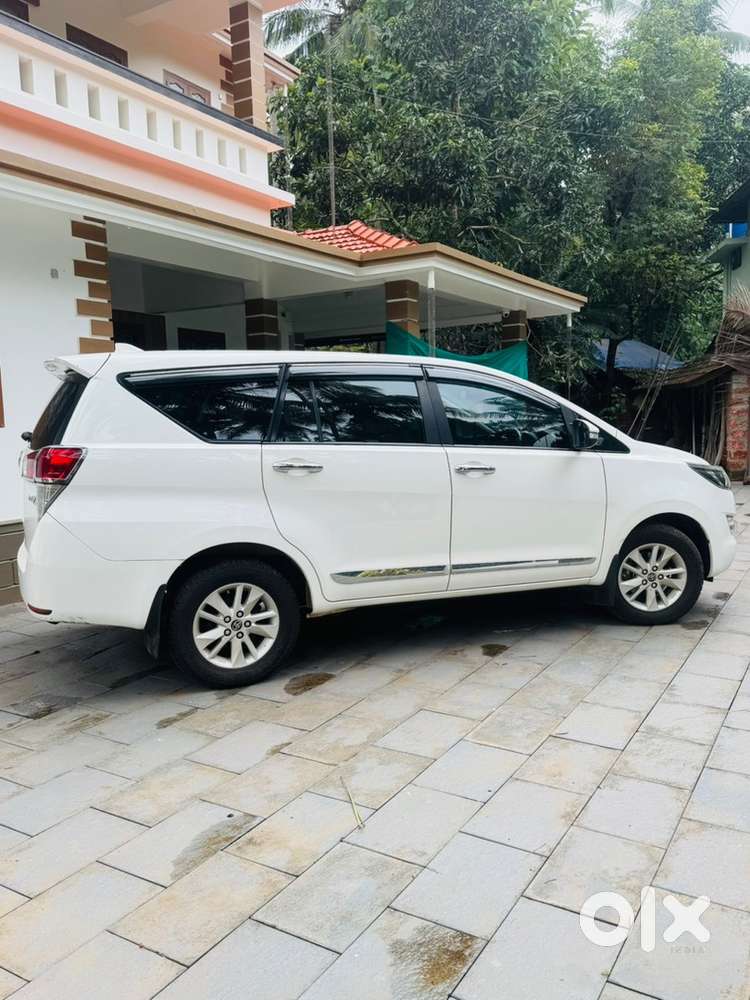 Toyota Innova Crysta Diesel 215000 Km Driven