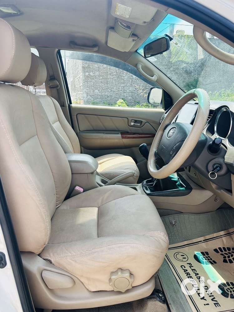 Toyota Fortuner 4x4 Mt 2.8 Diesel, 2011, Diesel