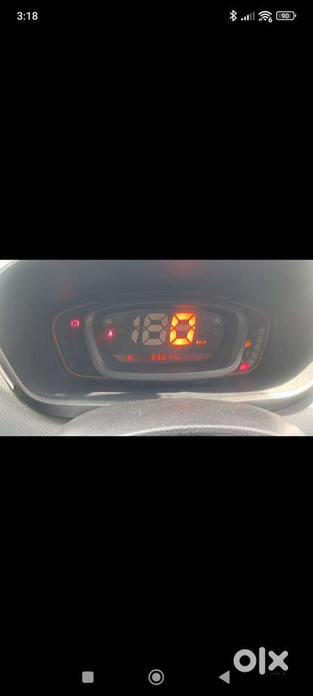 Renault Kwid 1.0 Rxt (o) Easy-r, 2019, Petrol