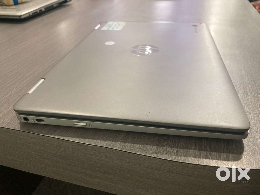 Hp Chromebook X360 celeron N4120 64gb storage 4gb used