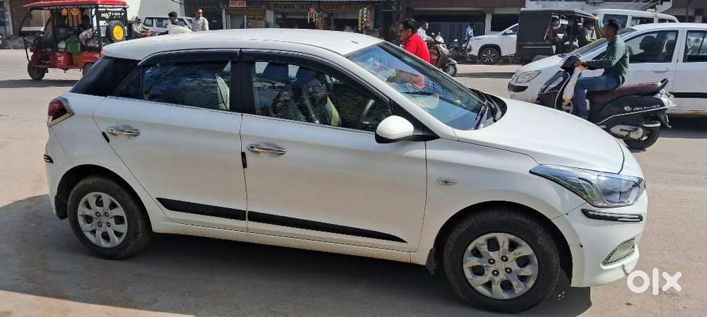 Hyundai I20 Petrol Cvt Magna Executive, 2017, Petrol