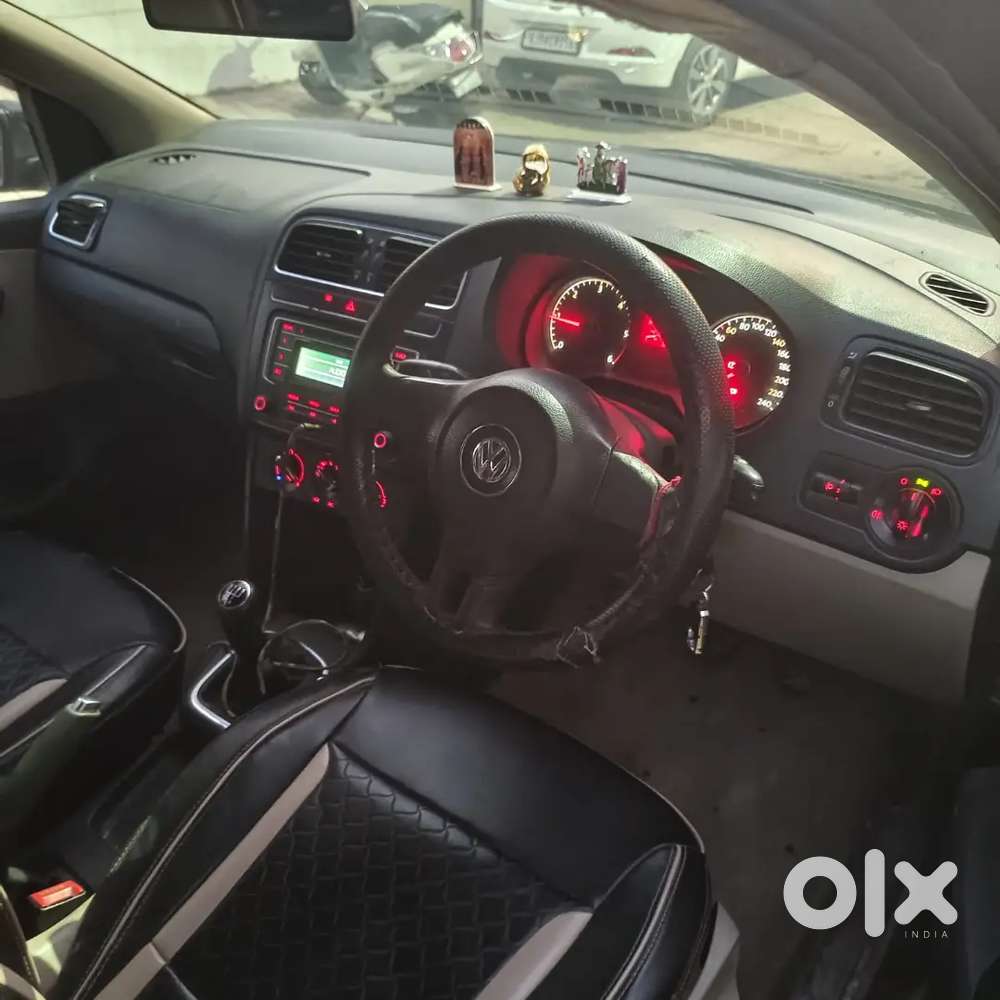 Volkswagen Polo Diesel Manual 2011