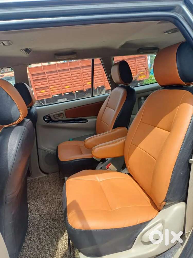 Toyota Innova 2.5 Diesel 7-seater 2013